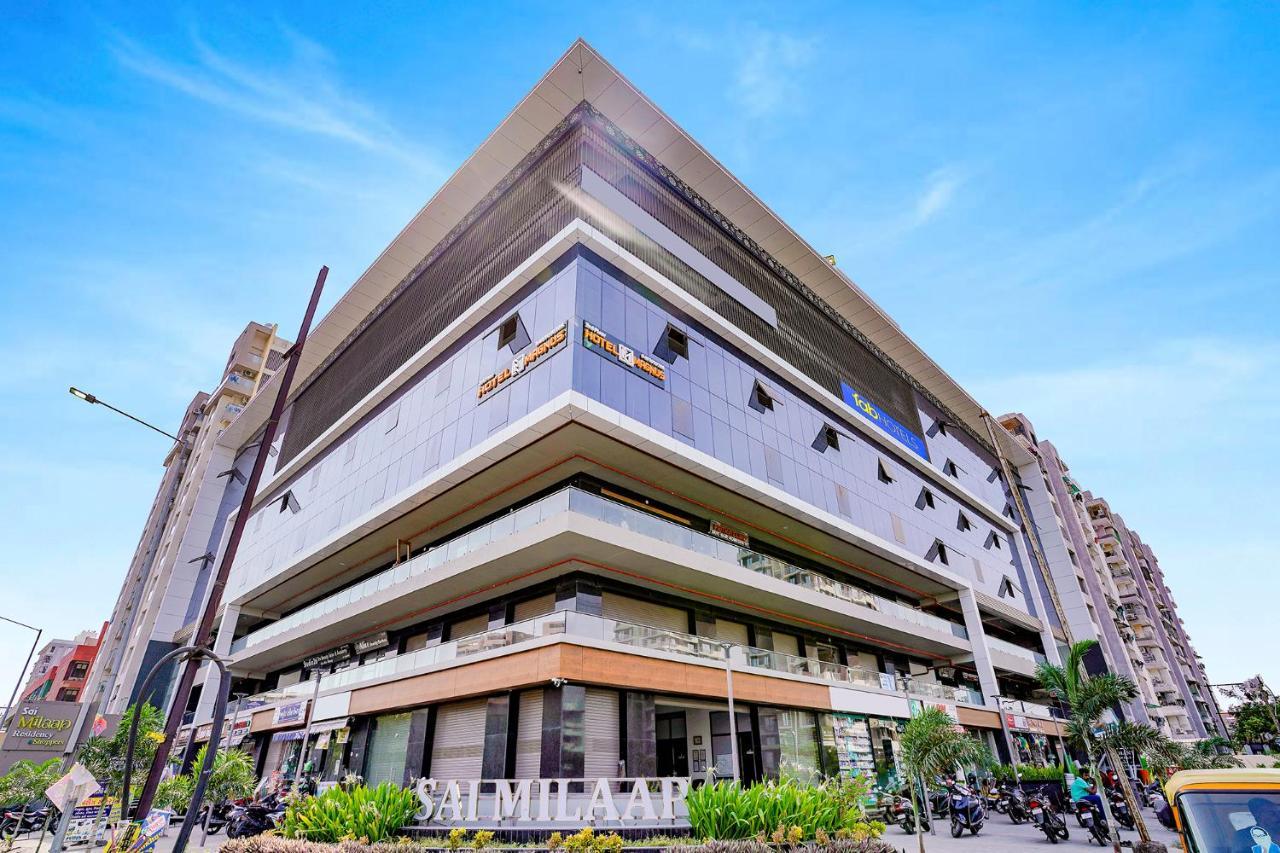 Fabhotel Magnus Surat Exterior photo